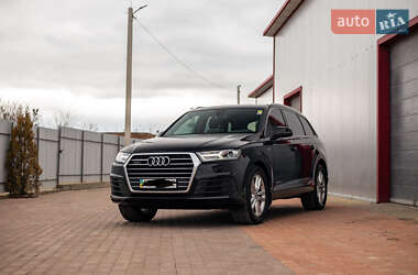 Позашляховик / Кросовер Audi Q7 2016 в 