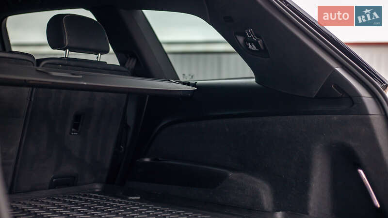 Позашляховик / Кросовер Audi Q7 2016 в Чернівцях