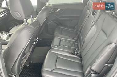 Внедорожник / Кроссовер Audi Q7 2017 в 