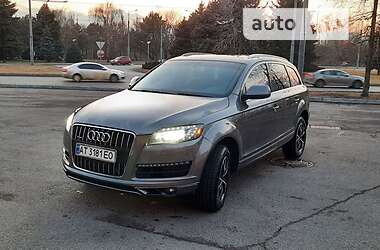 Внедорожник / Кроссовер Audi Q7 2011 в Южном