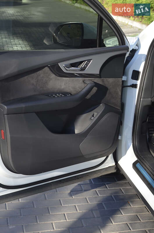 Внедорожник / Кроссовер Audi Q7 2018 в Луцке