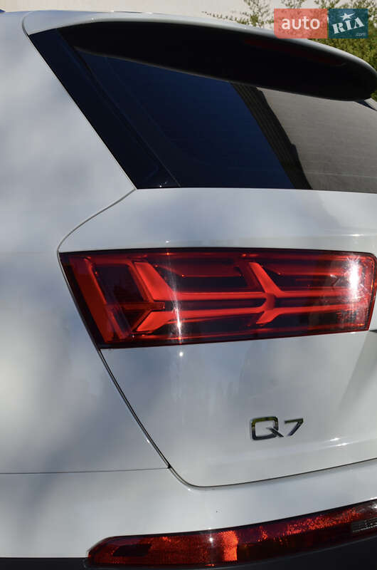 Внедорожник / Кроссовер Audi Q7 2018 в Луцке