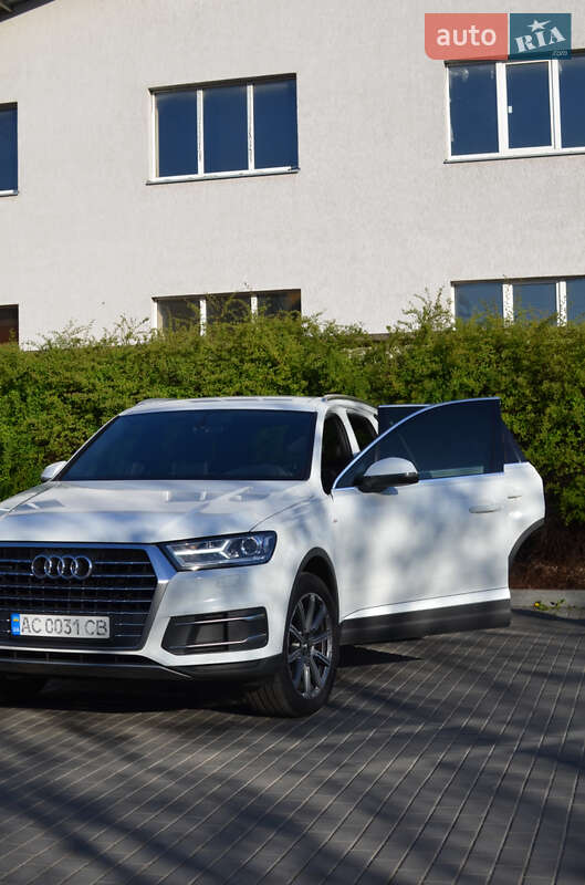 Внедорожник / Кроссовер Audi Q7 2018 в Луцке