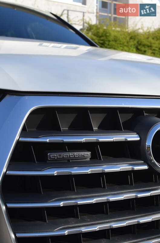 Внедорожник / Кроссовер Audi Q7 2018 в Луцке