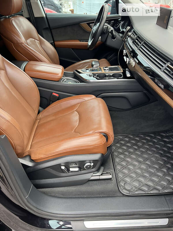 Позашляховик / Кросовер Audi Q7 2016 в Києві фото 52 Позашляховик / Кросовер Audi Q7 2016 в Києві