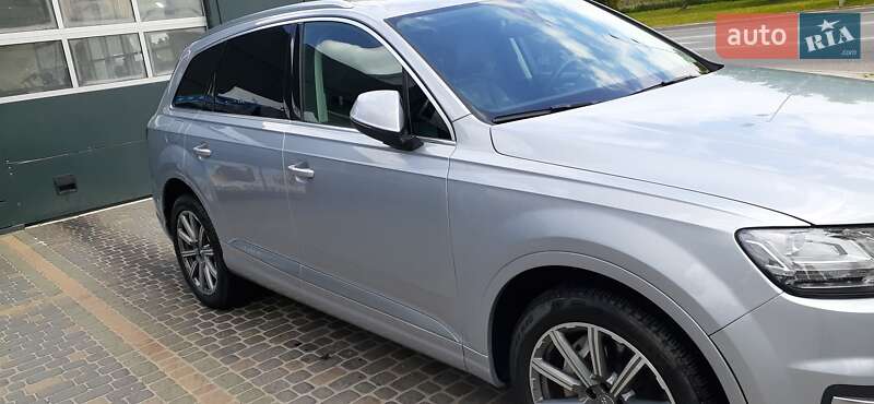 Позашляховик / Кросовер Audi Q7 2018 в Львові