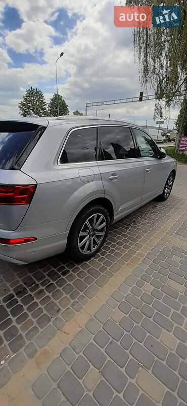 Позашляховик / Кросовер Audi Q7 2018 в Львові