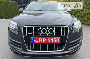 Внедорожник / Кроссовер Audi Q7 2012 в 