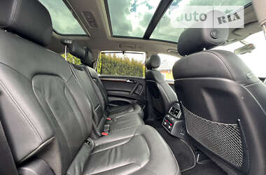 Внедорожник / Кроссовер Audi Q7 2012 в 