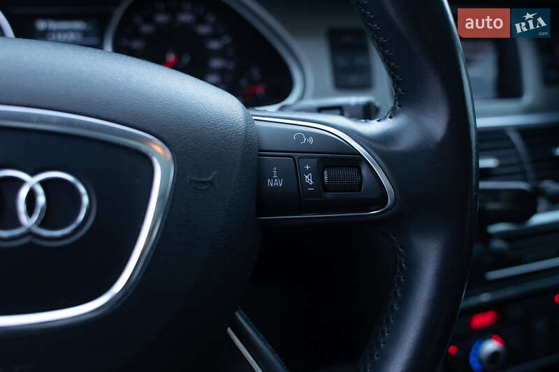 Внедорожник / Кроссовер Audi Q7 2014 в Киеве