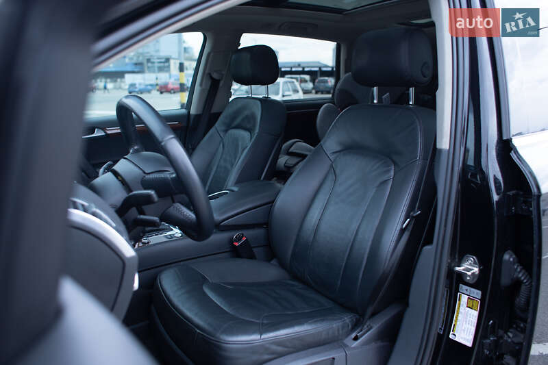 Внедорожник / Кроссовер Audi Q7 2014 в Киеве