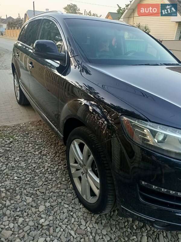 Внедорожник / Кроссовер Audi Q7 2012 в Черновцах