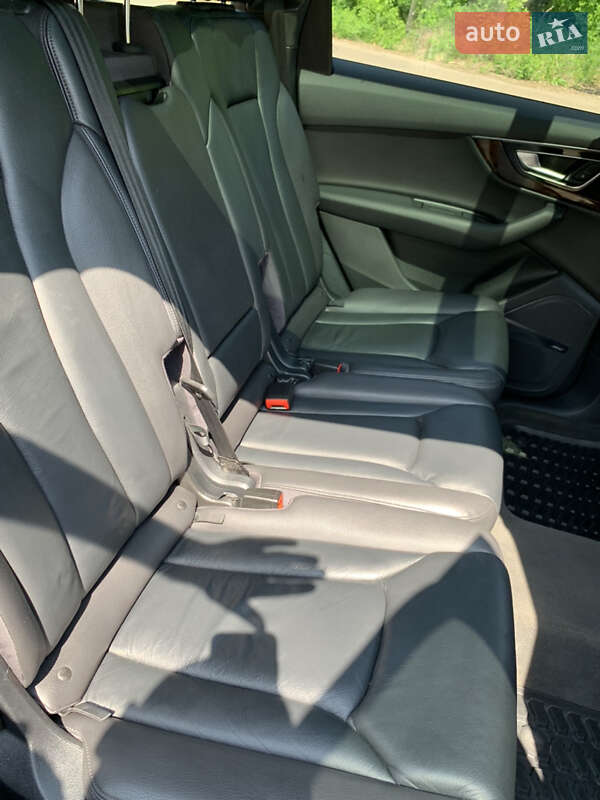 Внедорожник / Кроссовер Audi Q7 2016 в Житомире