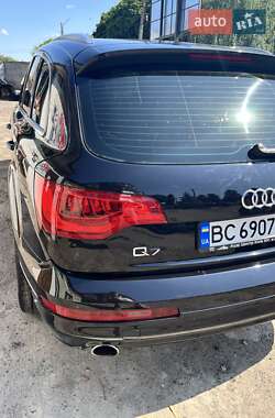 Внедорожник / Кроссовер Audi Q7 2010 в 