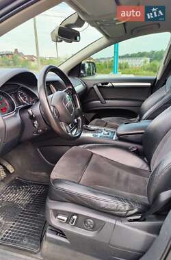 Внедорожник / Кроссовер Audi Q7 2010 в Черновцах