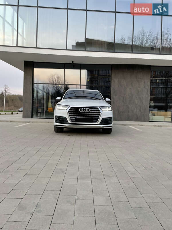 Audi Q7 2015