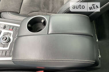 Внедорожник / Кроссовер Audi Q7 2012 в 