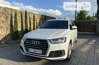 Внедорожник / Кроссовер Audi Q7 2017 в 