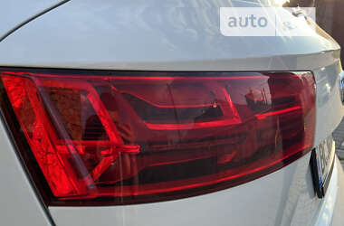 Внедорожник / Кроссовер Audi Q7 2017 в 