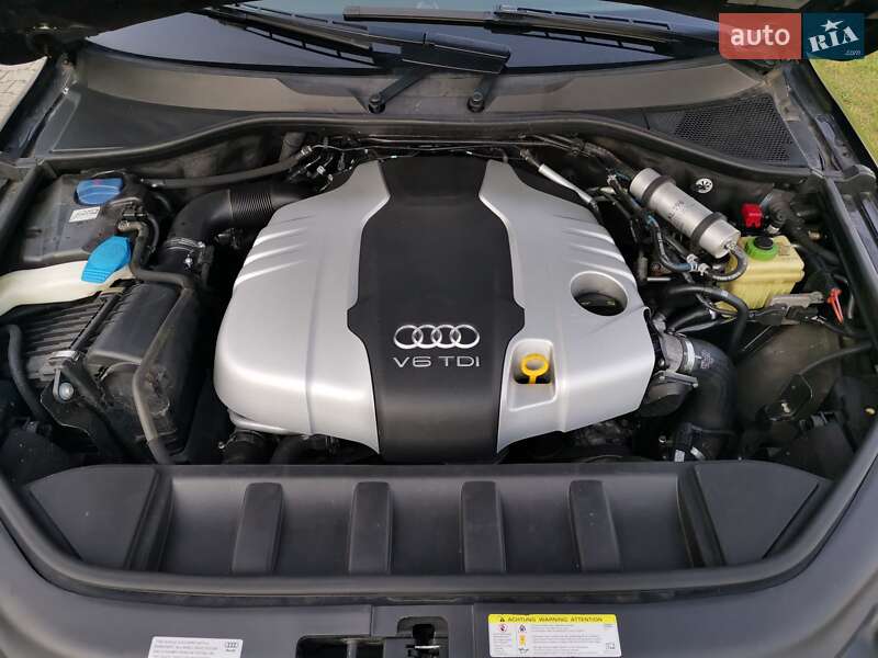 Внедорожник / Кроссовер Audi Q7 2015 в Киеве