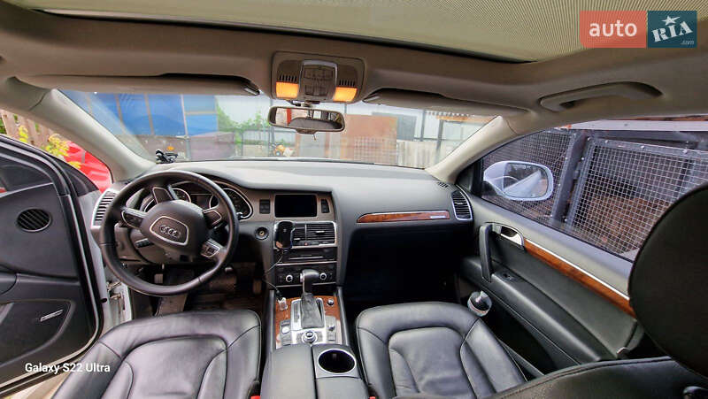 Позашляховик / Кросовер Audi Q7 2014 в Бучі
