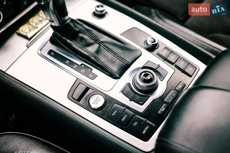 Внедорожник / Кроссовер Audi Q7 2012 в Мукачево