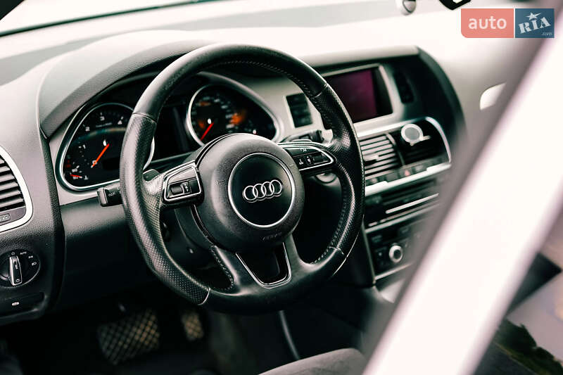Внедорожник / Кроссовер Audi Q7 2012 в Мукачево
