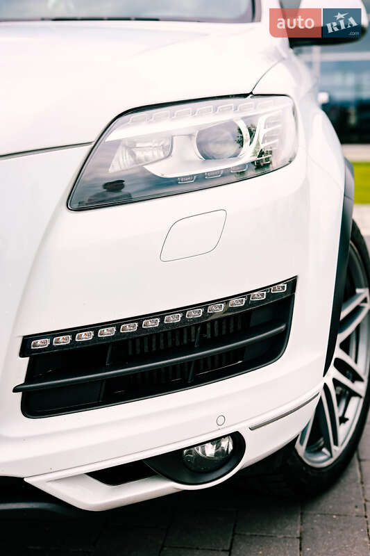 Внедорожник / Кроссовер Audi Q7 2012 в Мукачево