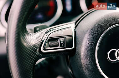 Позашляховик / Кросовер Audi Q7 2012 в 