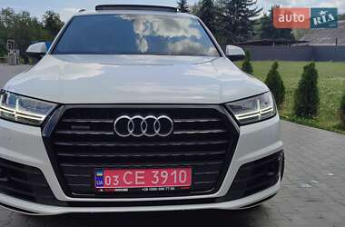 Внедорожник / Кроссовер Audi Q7 2016 в Черновцах