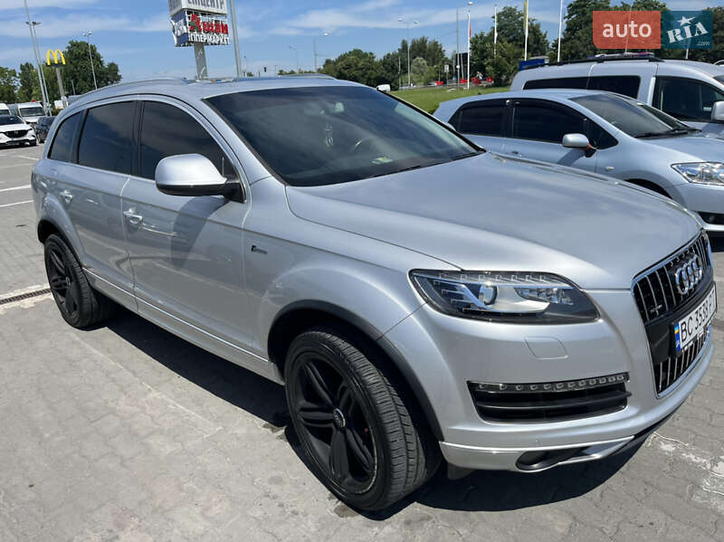 Позашляховик / Кросовер Audi Q7 2015 в Львові