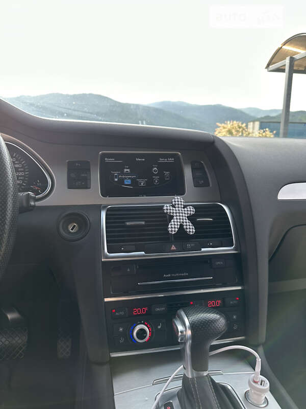 Позашляховик / Кросовер Audi Q7 2015 в Хусті фото 11 Позашляховик / Кросовер Audi Q7 2015 в Хусті