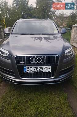 Внедорожник / Кроссовер Audi Q7 2015 в 