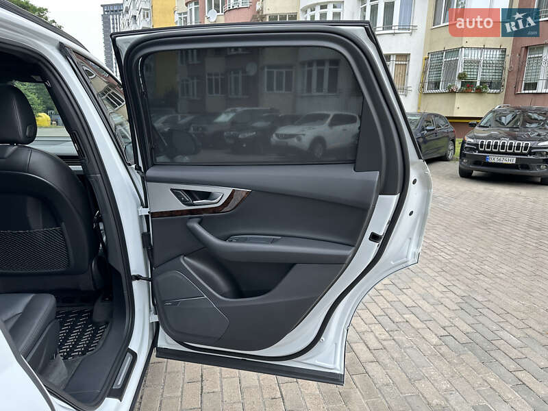 Внедорожник / Кроссовер Audi Q7 2018 в Львове