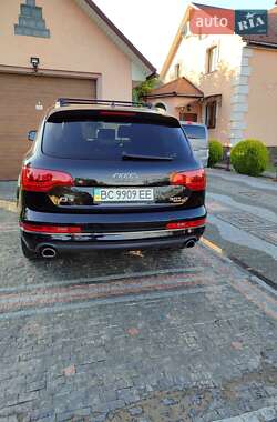 Внедорожник / Кроссовер Audi Q7 2015 в 