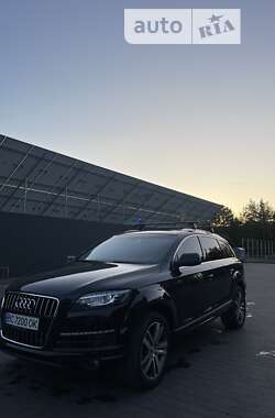 Позашляховик / Кросовер Audi Q7 2013 в Львові