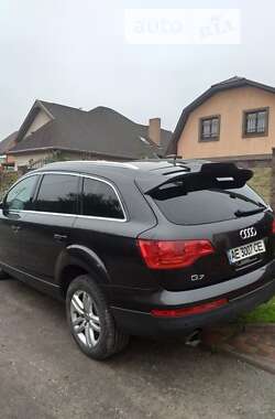 Позашляховик / Кросовер Audi Q7 2008 в 