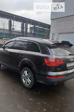 Позашляховик / Кросовер Audi Q7 2008 в 