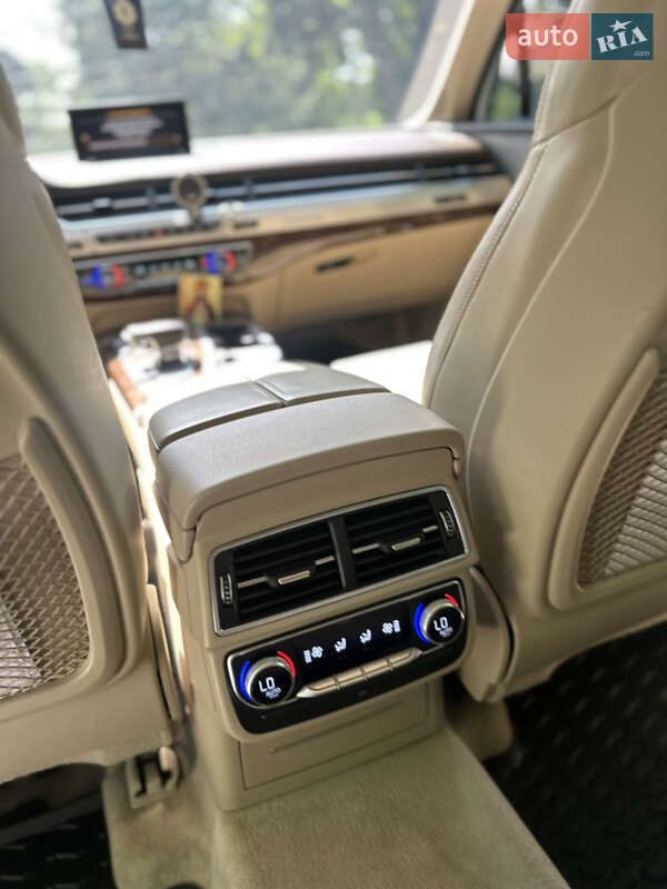 Позашляховик / Кросовер Audi Q7 2016 в Львові