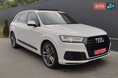 Внедорожник / Кроссовер Audi Q7 2016 в Черновцах