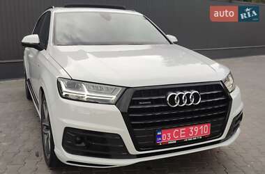 Внедорожник / Кроссовер Audi Q7 2016 в Черновцах