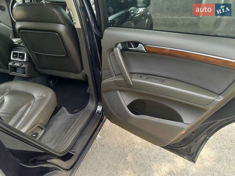 Позашляховик / Кросовер Audi Q7 2007 в Тернополі фото 31 Позашляховик / Кросовер Audi Q7 2007 в Тернополі
