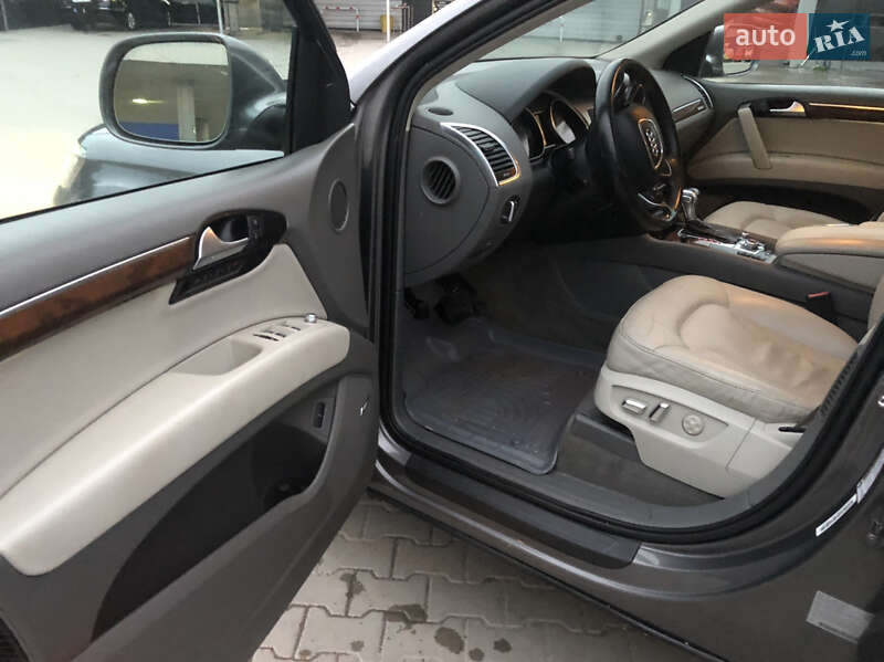 Внедорожник / Кроссовер Audi Q7 2012 в Бучаче