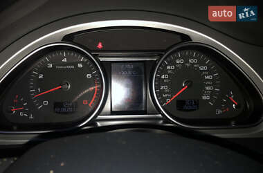 Внедорожник / Кроссовер Audi Q7 2012 в 