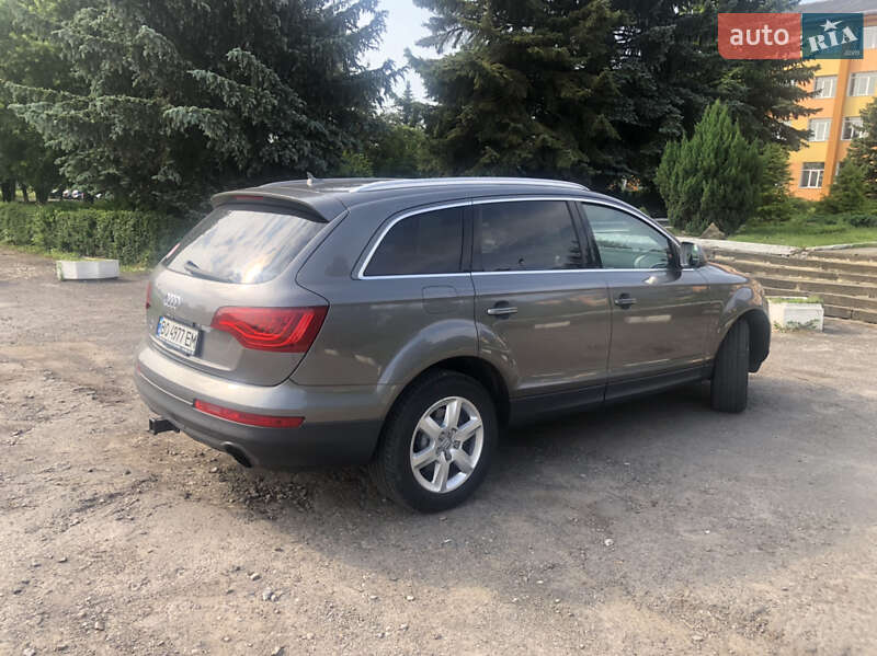 Внедорожник / Кроссовер Audi Q7 2012 в Бучаче