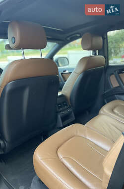 Внедорожник / Кроссовер Audi Q7 2010 в Черновцах