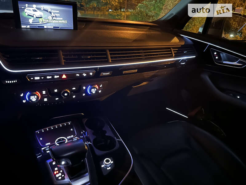 Внедорожник / Кроссовер Audi Q7 2017 в Киеве фото 30 Внедорожник / Кроссовер Audi Q7 2017 в Киеве