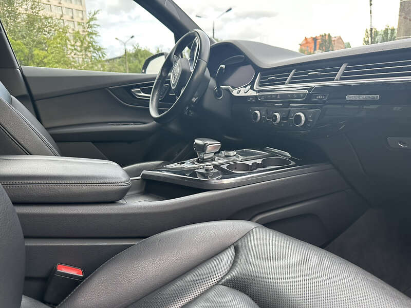 Внедорожник / Кроссовер Audi Q7 2017 в Киеве фото 35 Внедорожник / Кроссовер Audi Q7 2017 в Киеве