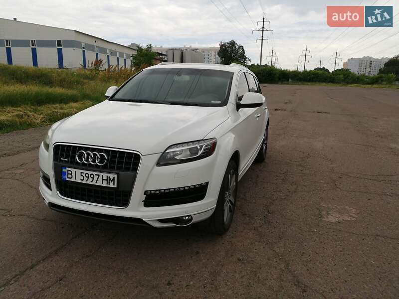 Внедорожник / Кроссовер Audi Q7 2015 в Полтаве