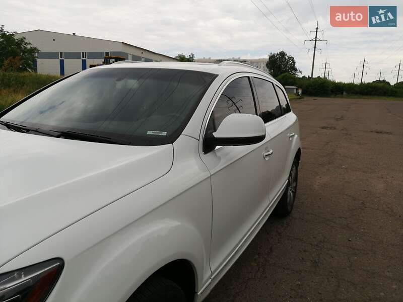 Внедорожник / Кроссовер Audi Q7 2015 в Полтаве